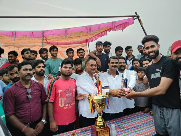 अजीतपुर की टीम रचा इतिहास घीसूपूरा को हराकर जीत ली सीरीज