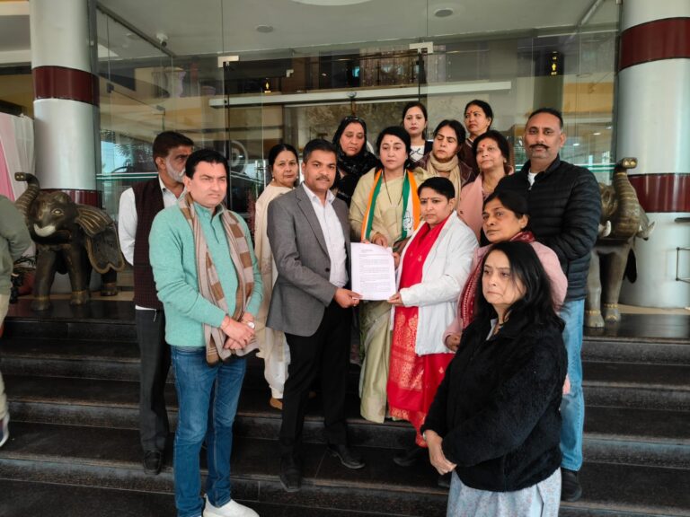 केंद्रीय गृहमंत्री के हरिद्वार दौरे पर महिला कांग्रेस का विरोध, ज्ञापन देकर उठाए गंभीर सवाल।।